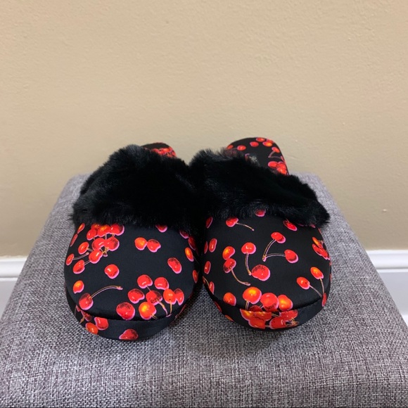 Victoria's Secret Black & Red Cherry Satin Slippers Size 9/10 Large - Picture 4 of 12